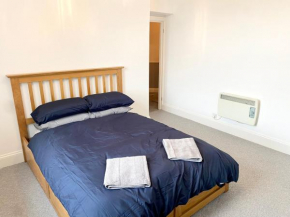 Torquay 2 bedrooms Sleep 6 Free Parking Torbay